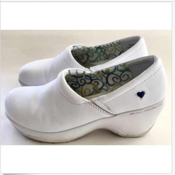 nurse mates non slip shoes